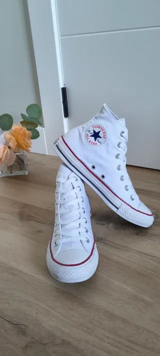 Converse talla 39 color blanco