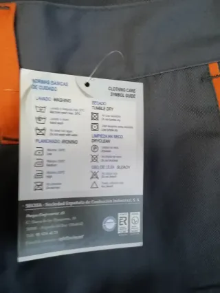 Pantalón de trabajo gris con banda reflectante