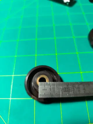 Botones de mando radio antigua