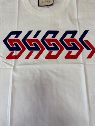 Camiseta Gucci Blanca con Logo Multicolor