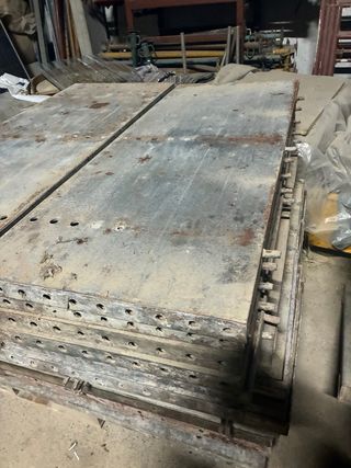 Dumper Ausa 150 y material obra