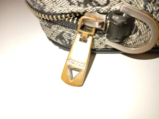 Bolso de mano Guess hombre beige/gris