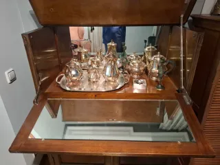 OPORTUNIDAD Mueble Bar Madera Maciza.