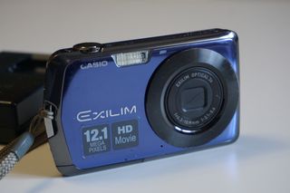 Cámara Casio Exilim EX-Z330 Azul