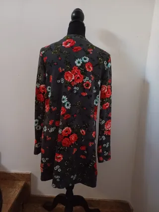 Chaqueta floral marrón y roja talla XL