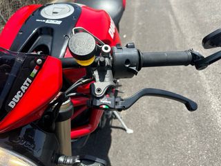 Ducati Monster 1100 Evo - Impecable
