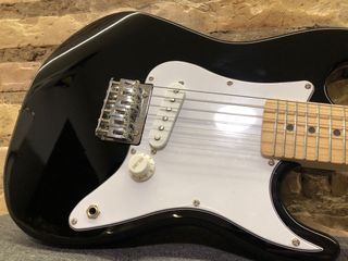 Guitarra Eléctrica Infantil Negra