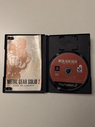 Metal Gear Solid 2 PS2 PAL bundle completo