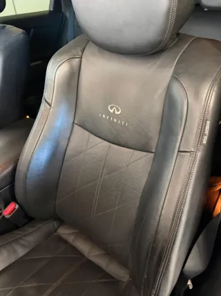 Infiniti QX70 2015