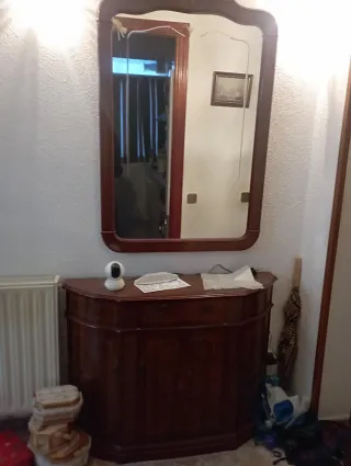 Mueble de entrada con espejo