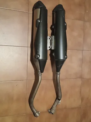 Escapes originales,Yamaha XT 660 R matricula glx