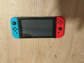 Nintendo Switch Azul y Rojo