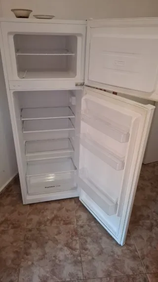 Nevera Blanca WINIA 140x 54