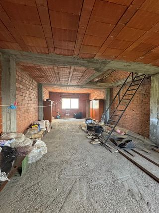 Oportunidad única de compra de casa de 4 plantas