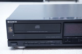 Lettore CD Sony CDP-M97 18-Bit DAC
