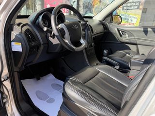 Mahindra XUV 500 2019