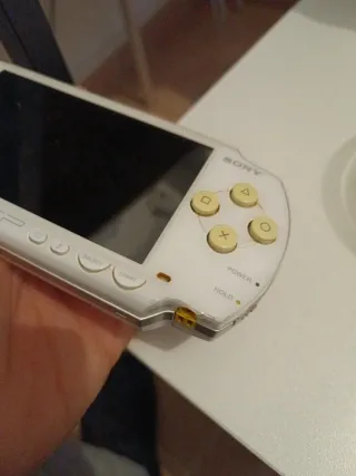 PSP 1004 Bianca Sony senza batteria