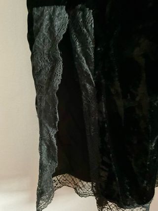 Vestido largo negro terciopelo y encaje