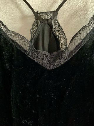 Vestido largo negro terciopelo y encaje