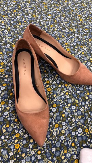 Zapatos de tacón Zara beige