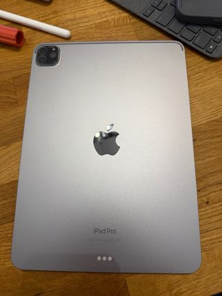 iPad Pro 11 pulgadas + Pencil + teclado Logitech