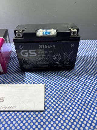 Batería GS YT9B-4