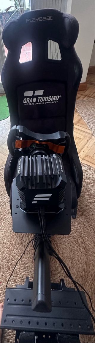 Pedali Fanatec CSLD, cockpit Playseat. Senza volante