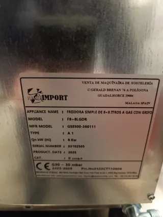 Freidora industrial a gas de 8+8 litros con grifo