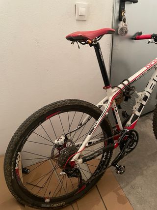 Bicicleta Cube Reaction HPA