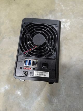 Synology DS213+ NAS sin discos