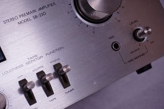 Amplificador Toshiba SB-230 - Japón 1978