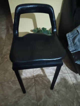 Butaca negra con respaldo