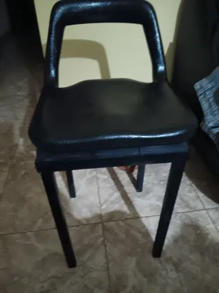 Butaca negra con respaldo