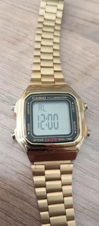 Reloj Casio Dorado Casio Illuminator WR