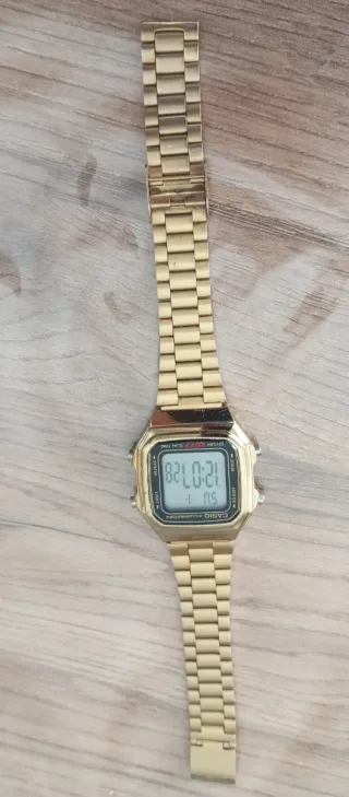 Reloj Casio Dorado Casio Illuminator WR