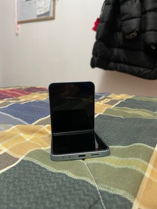 Samsung Galaxy Z Flip 6 Azul - Libre