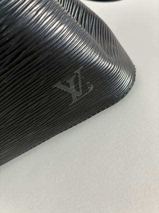 Borsa Louis Vuitton Petit Noé Nero