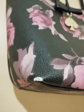 Bolso Kate Spade Negro con Flores Rosas