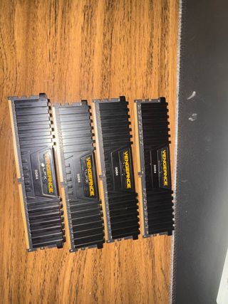 Corsair Vengeance DDR4 32gb 1.35v 3200MHz