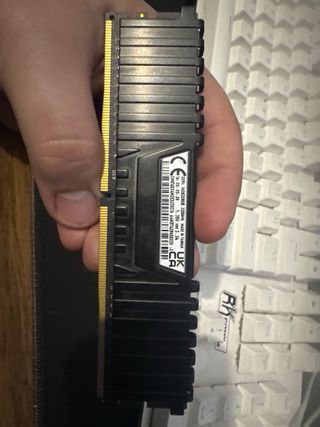 Corsair Vengeance DDR4 32gb 1.35v 3200MHz
