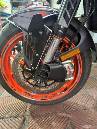 KTM 1290 Super Duke GT Freni Brembo