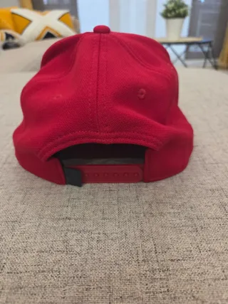Cappello Jordan Rosso e Nero