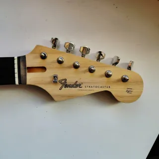 Mástil Stratocaster decal Fender