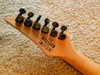 Ibanez Nita Strauss Signature Guitarra Electrica!!