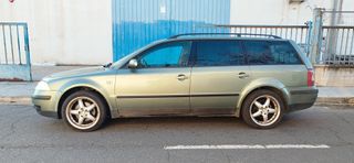 Volkswagen Passat 1.9 TDI 100 cv