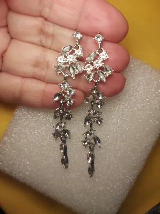 Pendientes largos fiesta  color plata