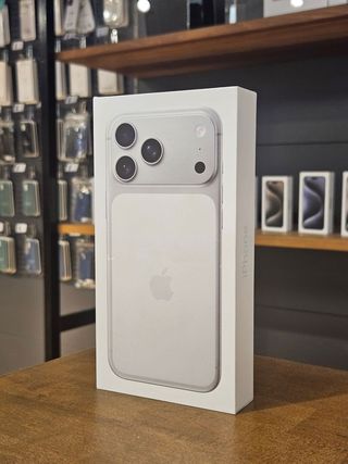 IPHONE 17 PRO MAX 256GB PLATA PRECINTADO