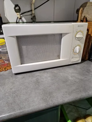 Microondas Bluesky Blanco