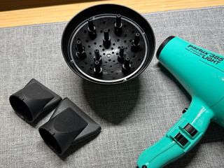 Secador Parlux 385 Light + Accesorios