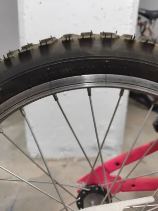 Bicicleta niña 18". como nueva